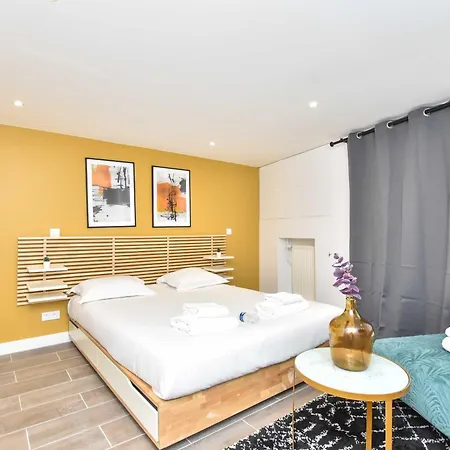 Amazing Apartement 4br Menilmontant Appartamento *